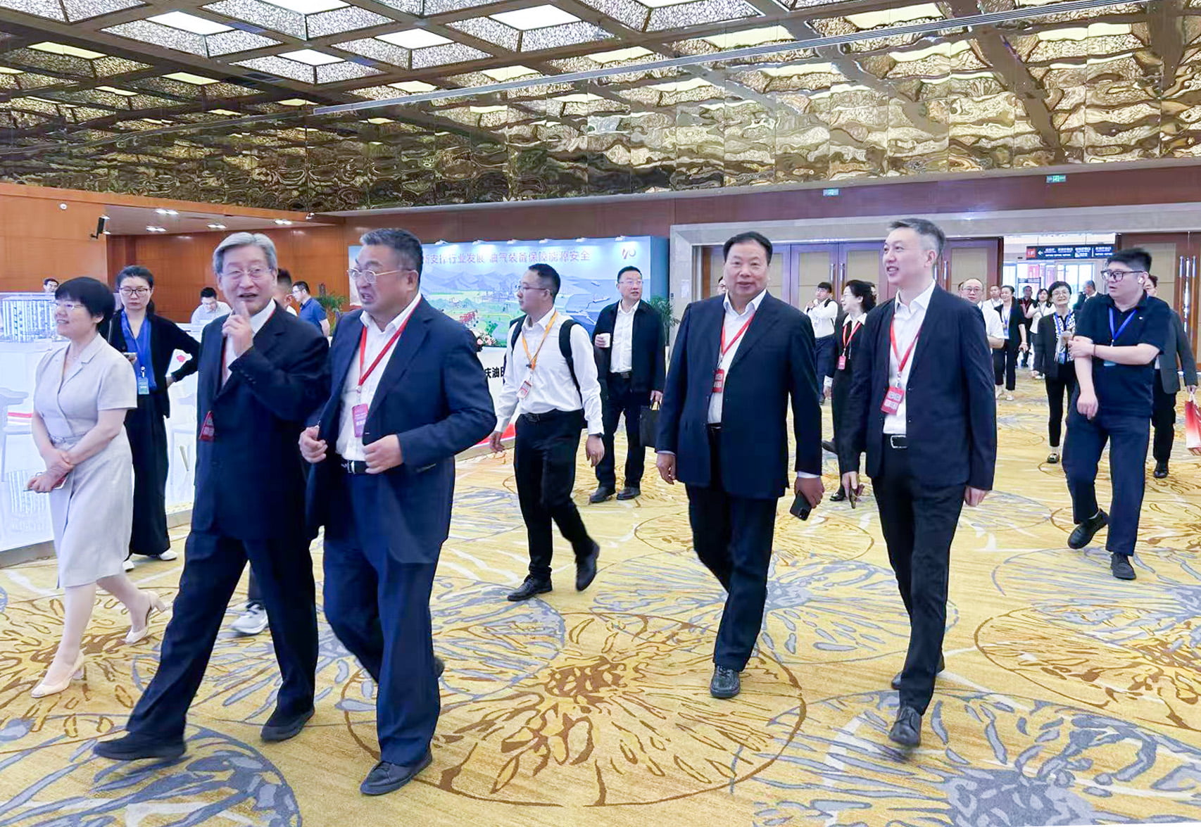 創(chuàng)新引領(lǐng)、科技強(qiáng)機(jī)——神開(kāi)參加第四屆石油石化裝備產(chǎn)業(yè)科技大會(huì)暨科技創(chuàng)新成果展覽會(huì)(圖5)